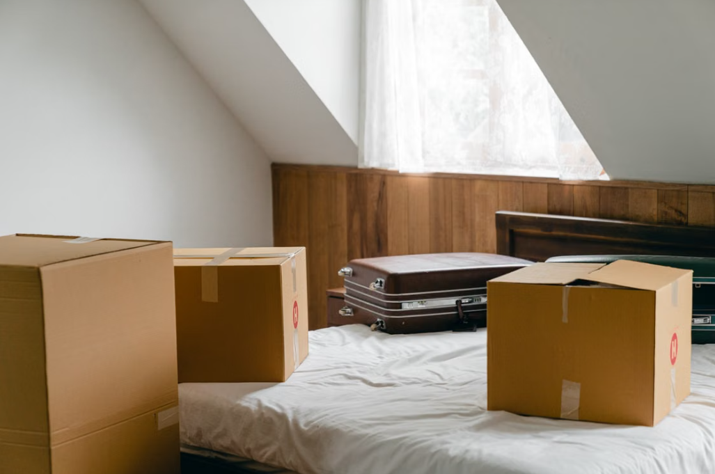 Door-to-Door Moving of Large Bedroom Furniture | Whole House Relocation Service
